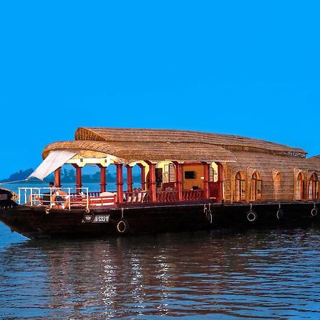Готель Aqua Jumbo Houseboats Кумараком Екстер'єр фото