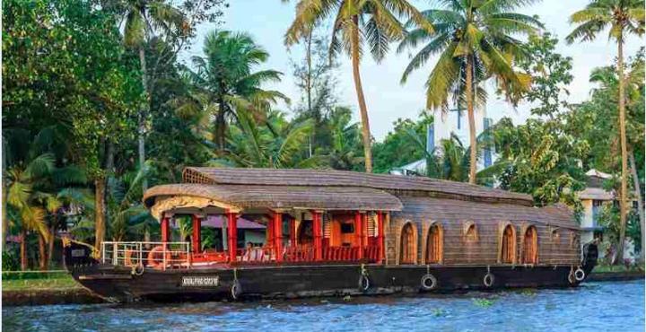 Готель Aqua Jumbo Houseboats Кумараком Екстер'єр фото